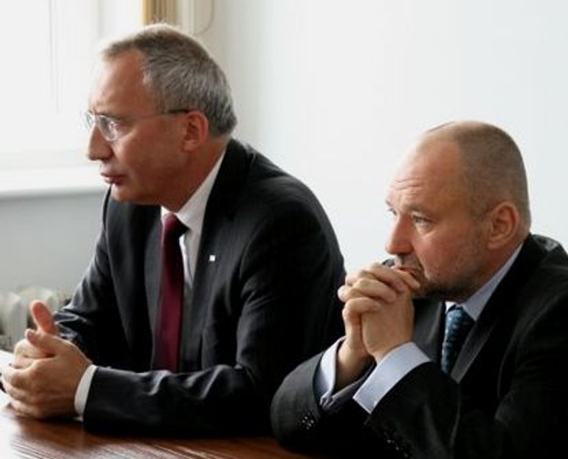 Z "Godnością" do Sejmu. Poparcie dla Macieja Łopińskiego Z "Godnością" do Sejmu. Poparcie dla Macieja Łopińskiego