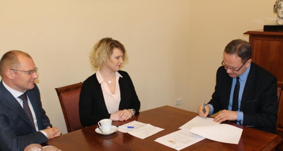 Z Kartą Dużej Rodziny taniej. 10 procent zniżki na usługi medyczne