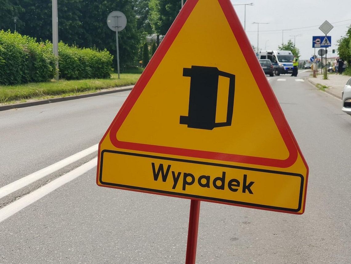 Z OSTATNIEJ CHWILI: Rowerzysta potrącony na ul. Kleszczewskiej w Skarszewach. Trwa reanimacja