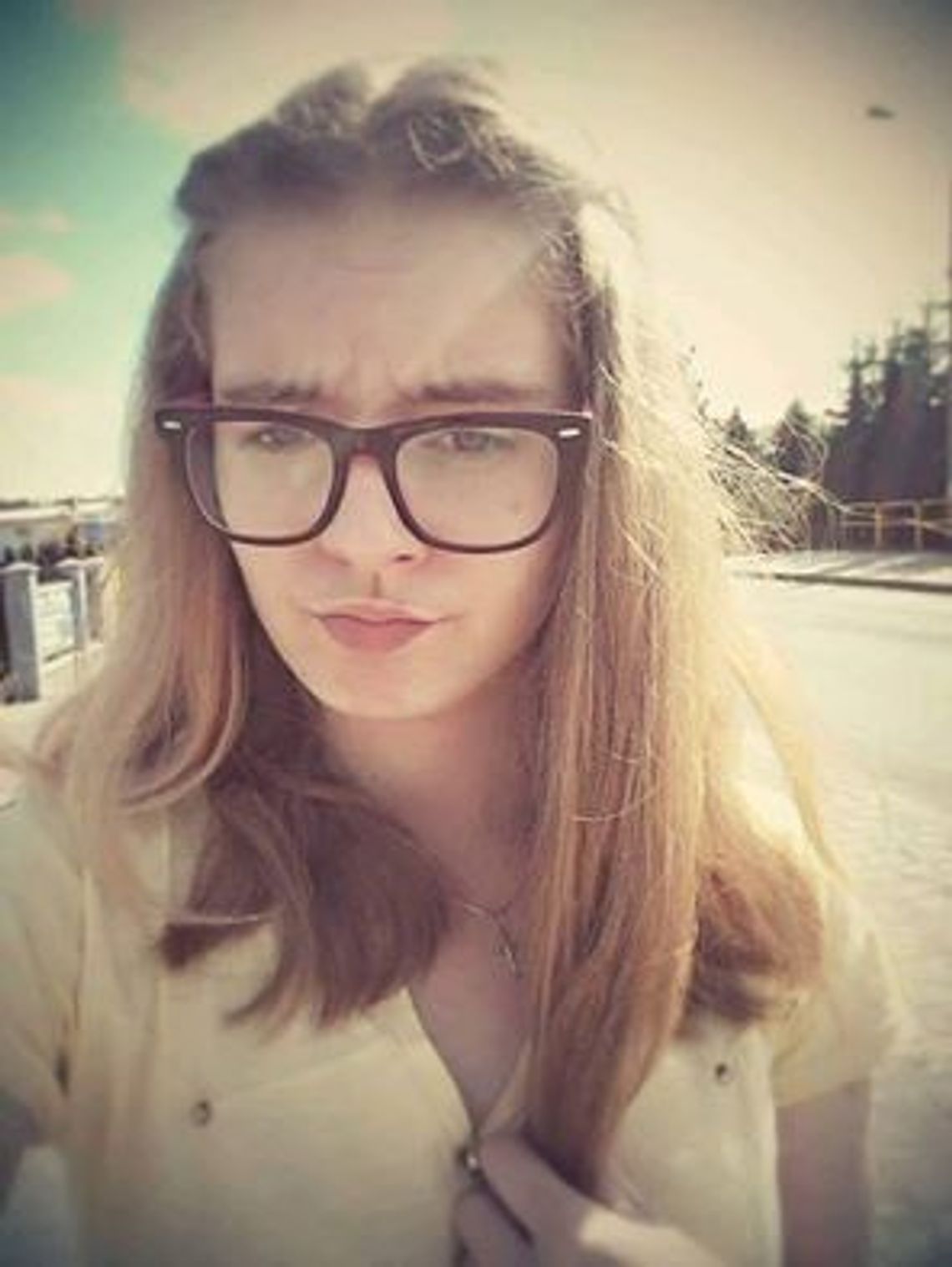 Zaginęła 16-letnia Dorota Rogowska. Widzieliście ją? Zawiadomcie policję. Zaginęła 16-letnia Dorota Rogowska. Widzieliście ją? Zawiadomcie policję.