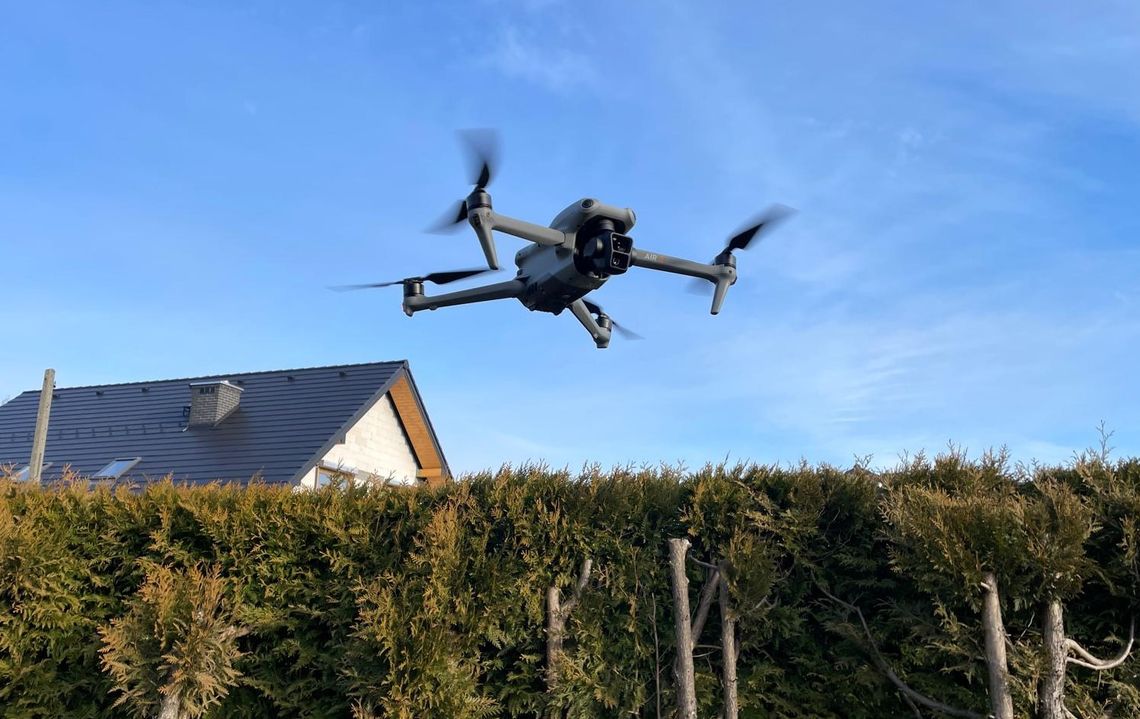 Zakłócenia sygnału GPS na północy Polski. Polska Agencja Żeglugi Powietrznej ostrzega operatorów dronów