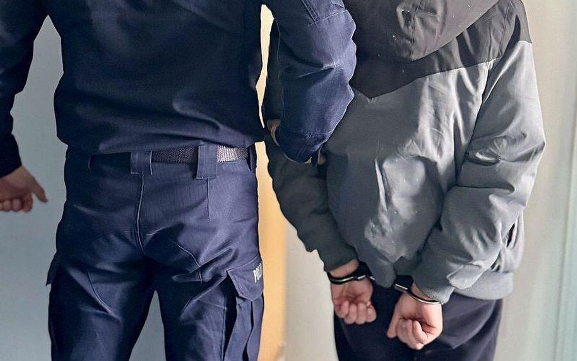 Zamiast oddać zgubę właścicielowi, postanowili zrobić zakupy Zamiast oddać zgubę właścicielowi, postanowili zrobić zakupy