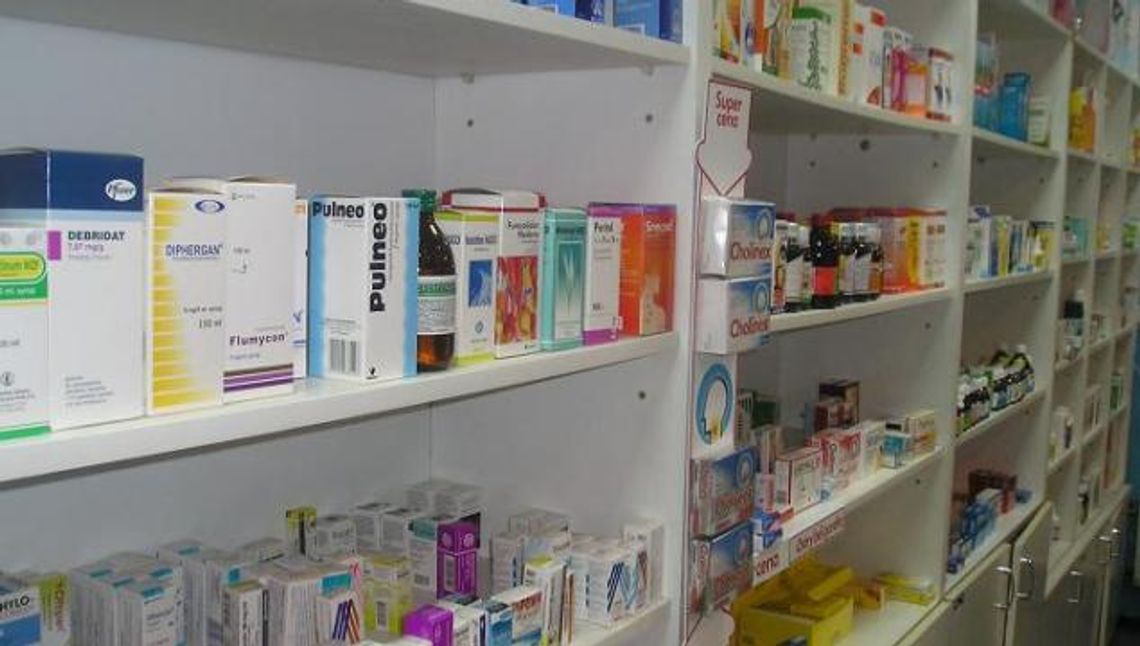 Zamknęli aptekę w galerii. Ludzi zostawili na lodzie