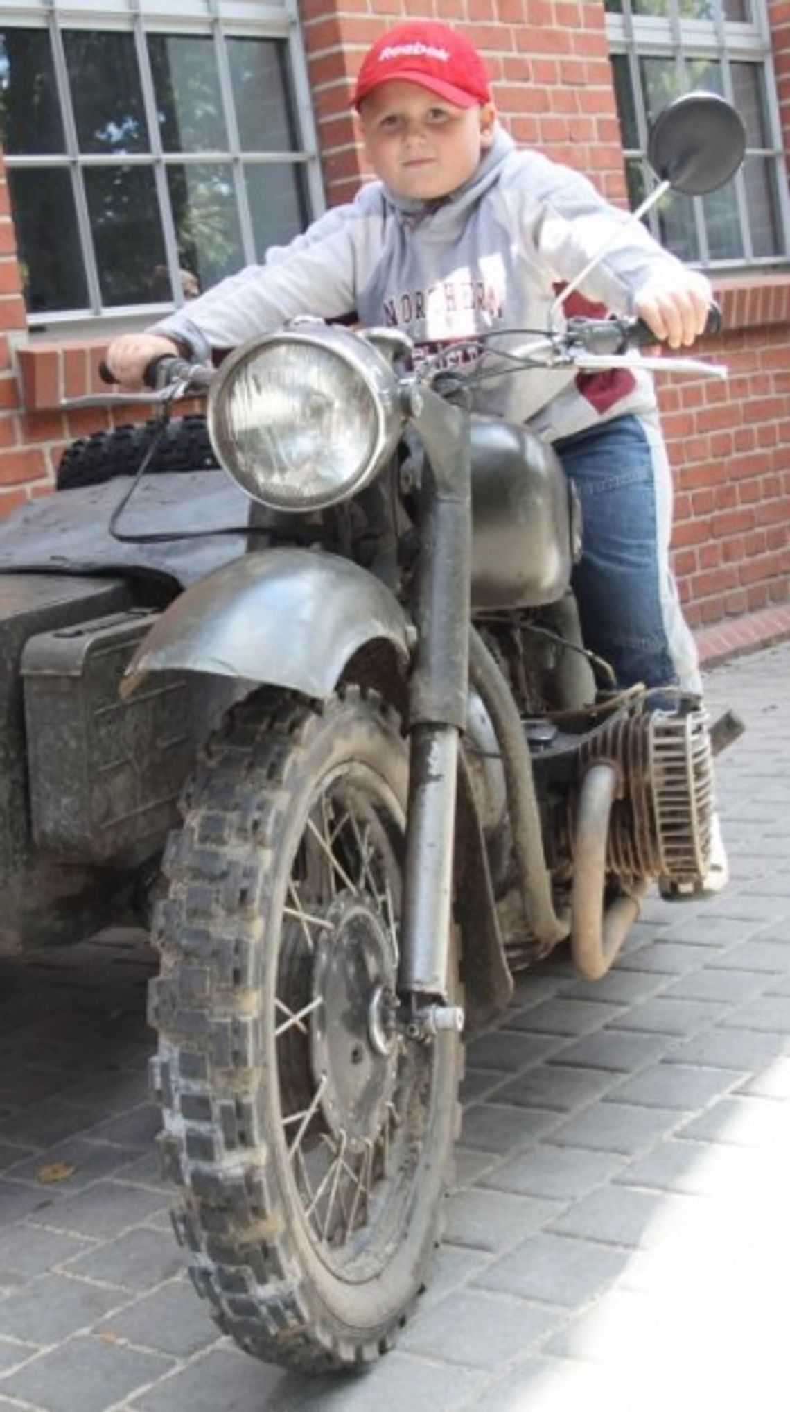 Zapachniało prawdziwą wojna Zapachniało prawdziwą wojna