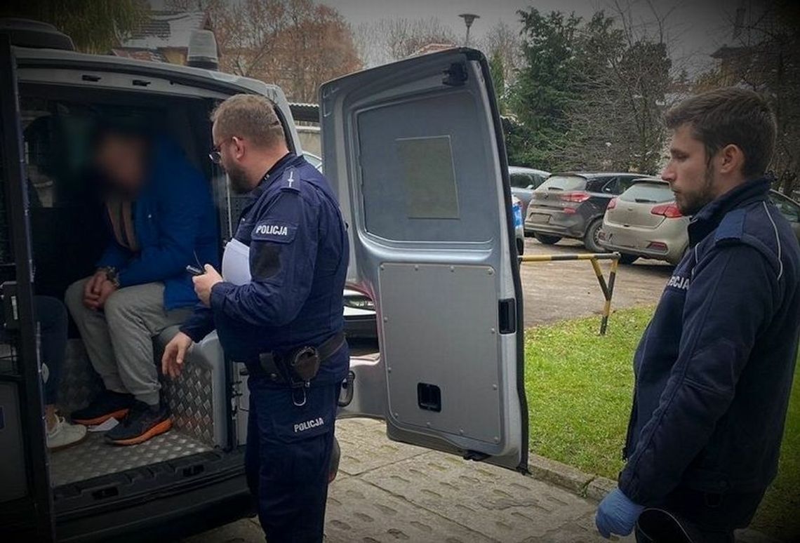 Zatrzymanie poszukiwanych listami gończymi. Straty za kradzieże i wandalizm wynoszą kilkadziesiąt tysięcy złotych Zatrzymanie poszukiwanych listami gończymi. Straty za kradzieże i wandalizm wynoszą kilkadziesiąt tysięcy złotych