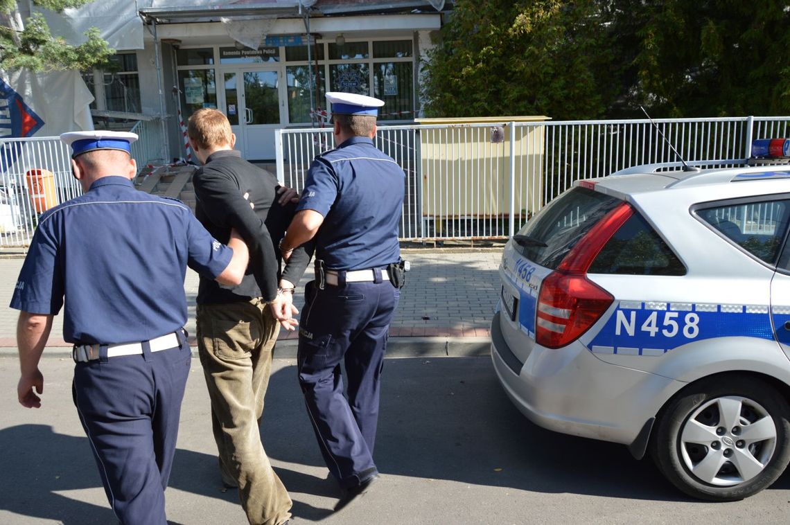 Zatrzymano hodowców konopi indyjskich, w tym 15-latka Zatrzymano hodowców konopi indyjskich, w tym 15-latka