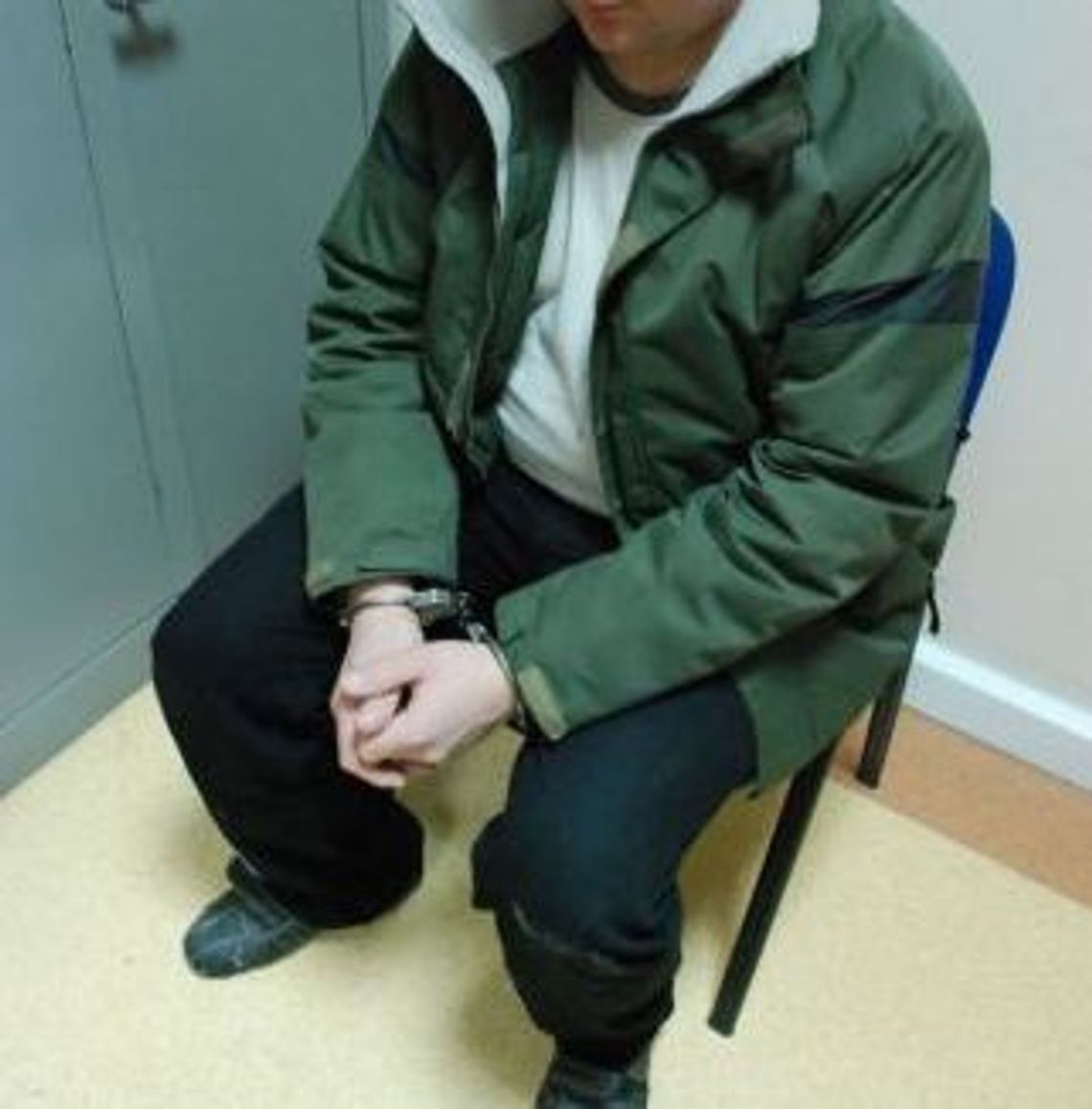 ZATRZYMANO SPRAWCĘ NAPADU NA SKLEP ZATRZYMANO SPRAWCĘ NAPADU NA SKLEP