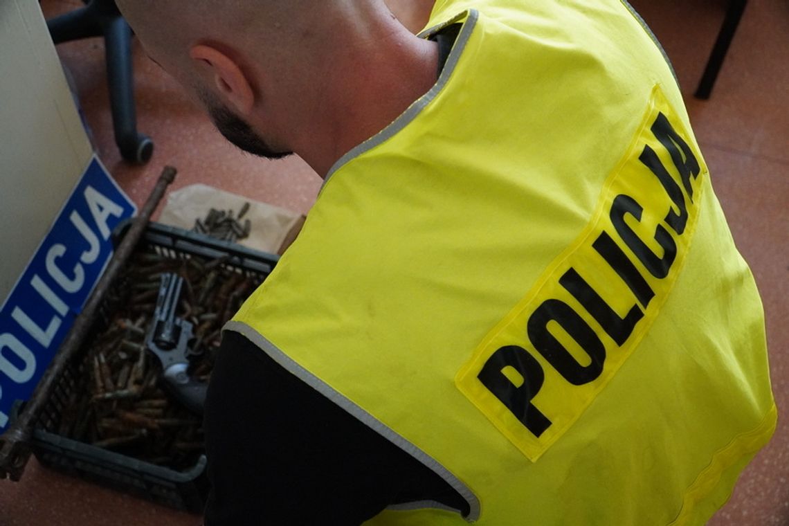 Zatrzymany za nielegalne posiadanie broni i blisko 800 sztuk amunicji.