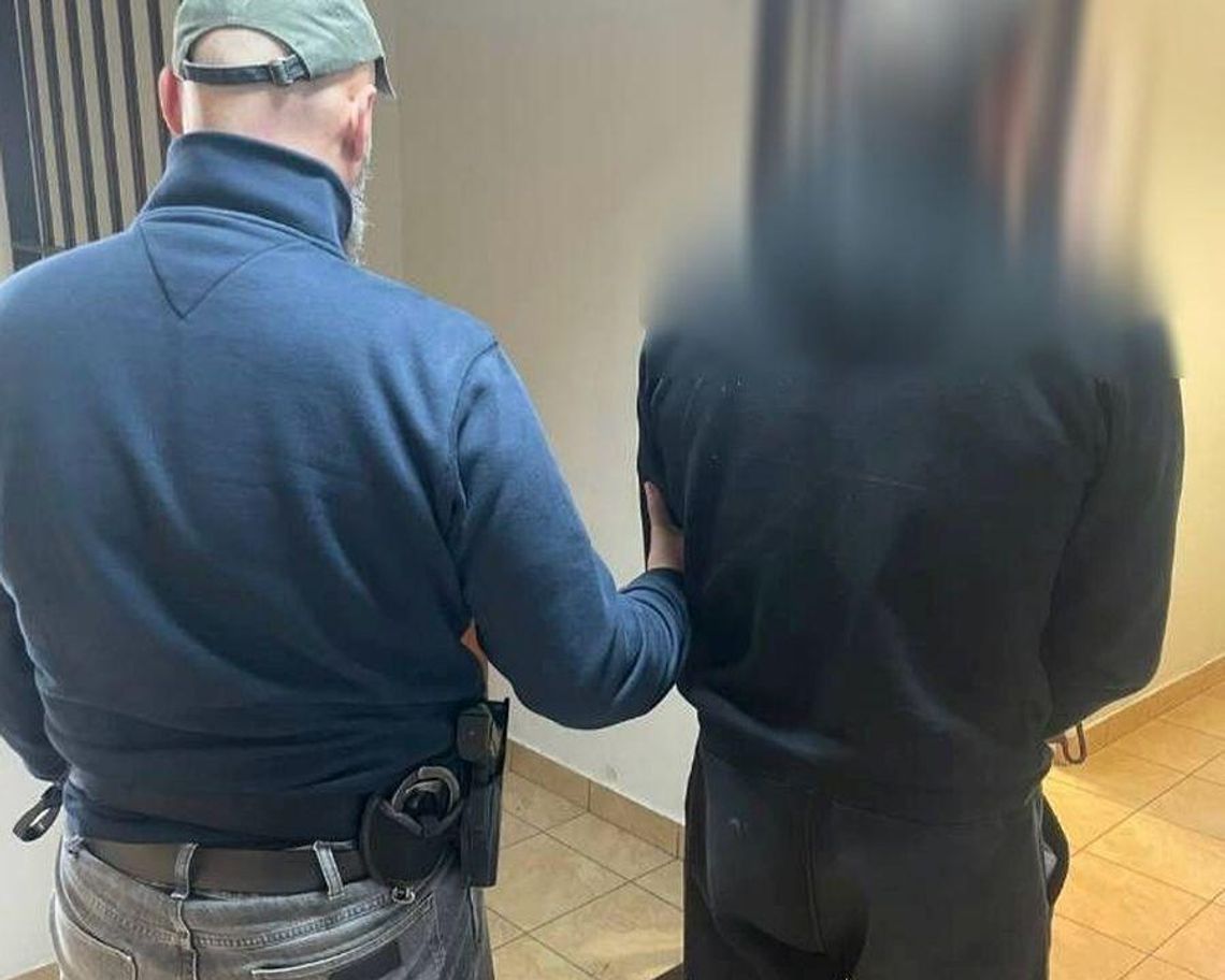 Zdemolował mieszkanie i groził kobiecie i jej partnerowi. Ma zakaz zbliżania