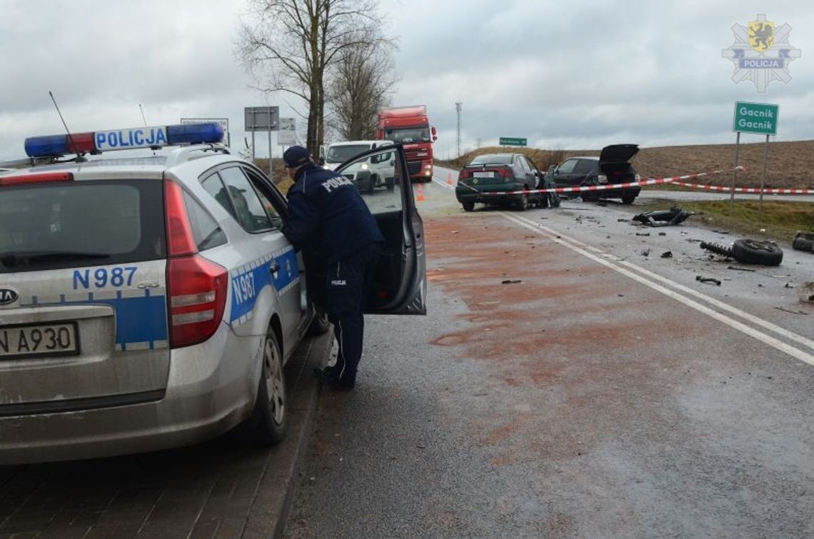 Zderzenie trzech aut w miejscowości Gacnik