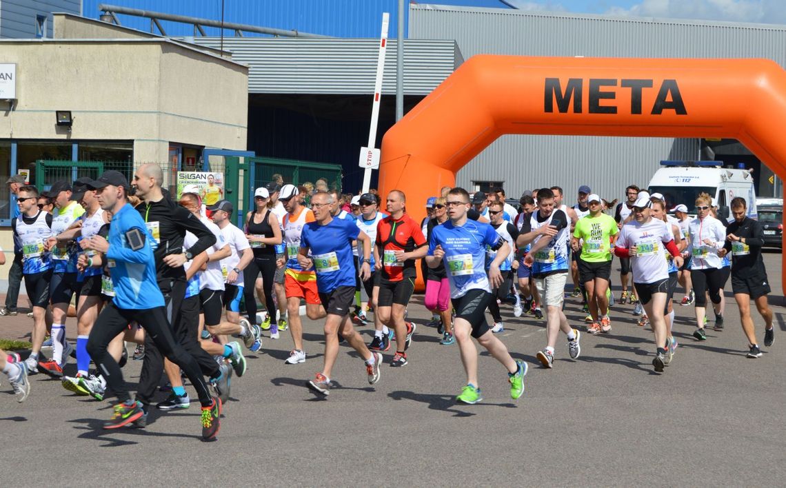 (ZDJĘCIA) Biegli po wyniki, zdrowie i satysfakcję. Za nami SILGAN Ćwierćmaraton (ZDJĘCIA) Biegli po wyniki, zdrowie i satysfakcję. Za nami SILGAN Ćwierćmaraton