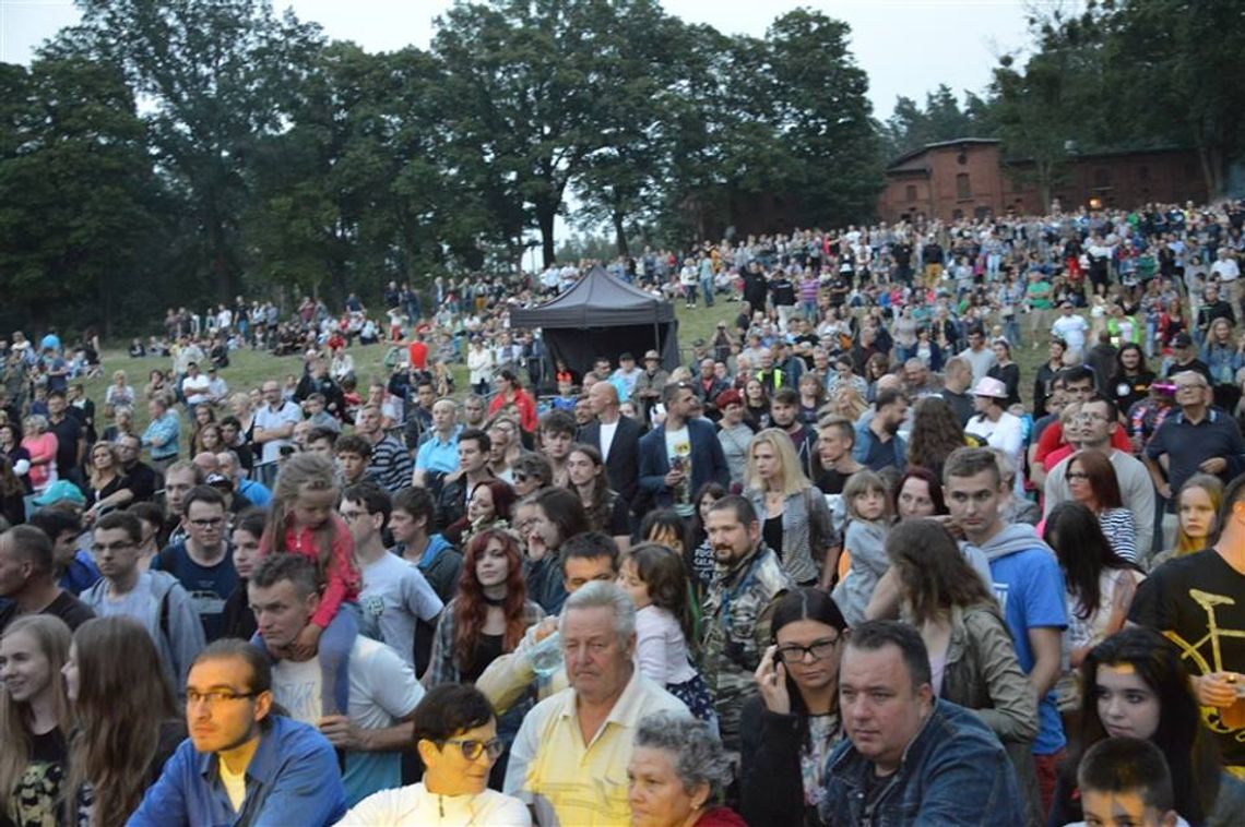 ZDJĘCIA, FILM: Piękne maszyny i dobra muzyka. Zlot Weteranów Szos!