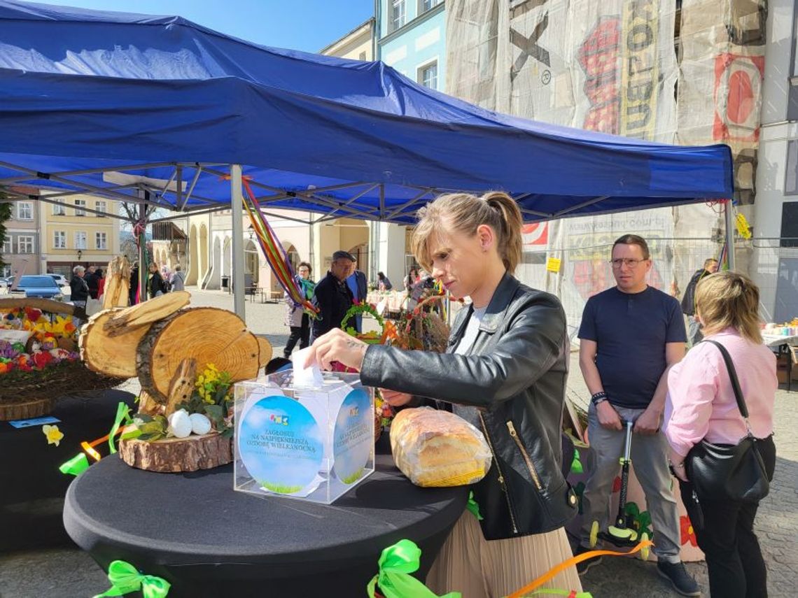 [ZDJĘCIA] Na jarmarku gniewskim nie brakowało pysznych wypieków, unikatowego rękodzieła