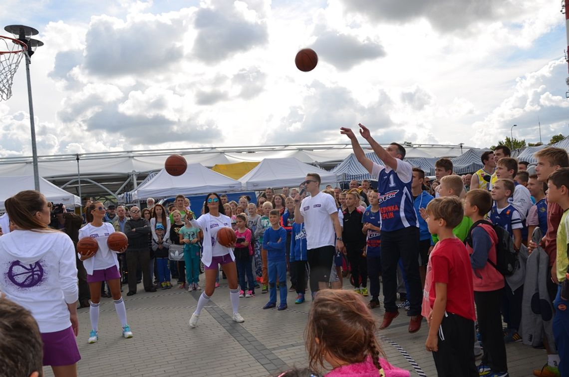 (ZDJĘCIA) Pelplin zwyciężył w Bitwie Miast! Gościem - Marcin Gortat (ZDJĘCIA) Pelplin zwyciężył w Bitwie Miast! Gościem - Marcin Gortat