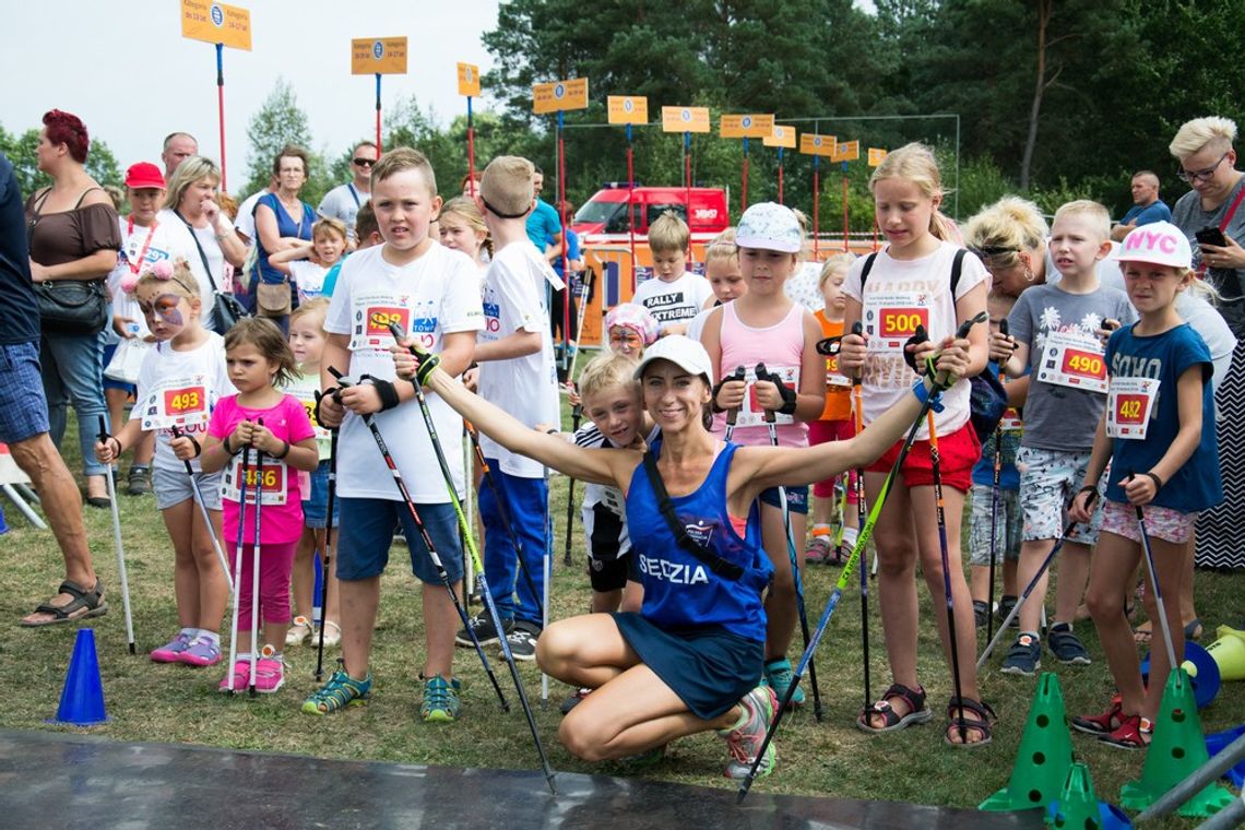 (ZDJĘCIA) Potęgowo gościło setki uczestników Pucharu Polski Nordic Walking