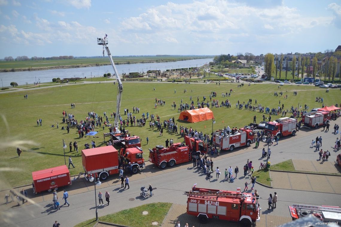 (ZDJĘCIA) Strażacy opanowali tczewski bulwar!