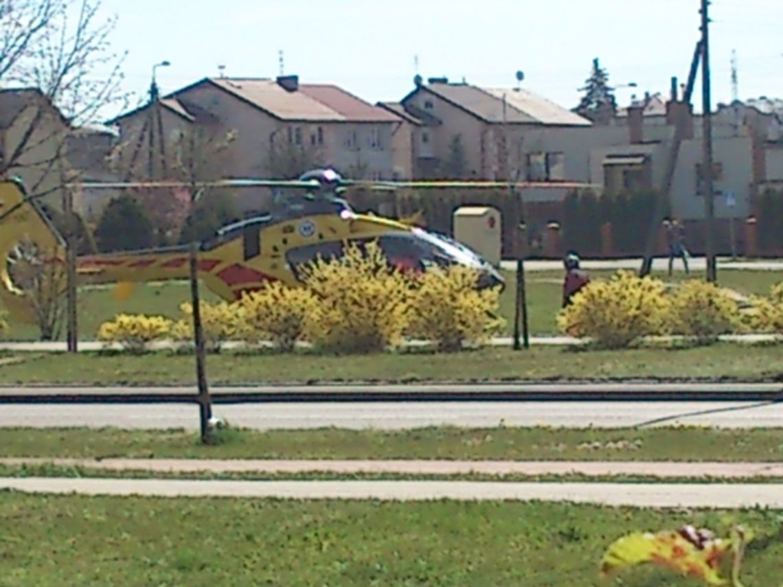 ZDJĘCIA Tragedia na osiedlu - Młoda kobieta wypadła z okna ZDJĘCIA Tragedia na osiedlu - Młoda kobieta wypadła z okna