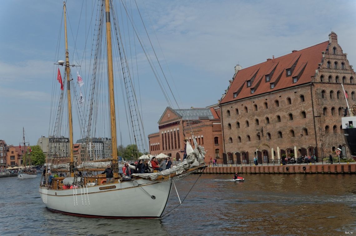 (ZDJĘCIA) W Gdańsku rozpoczął się sezon żeglarski.