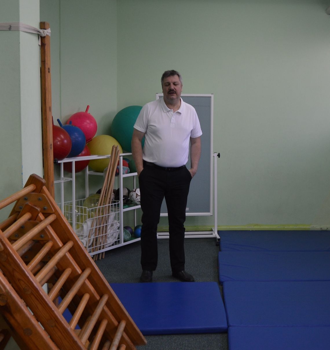 Zdrowie uczniów zagrożone? Pechowa sala &quot;13&quot; z grzybem?