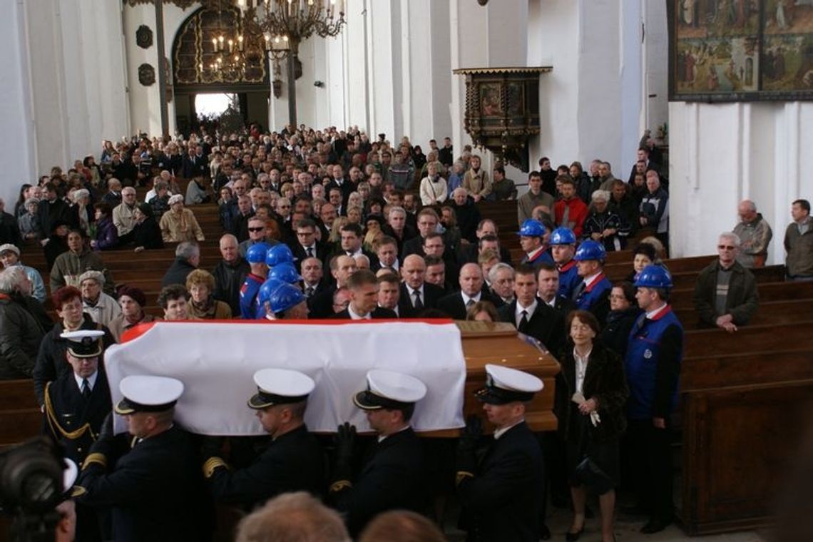 ŻEGNAJ MARSZAŁKU! ŻEGNAJ MARSZAŁKU!