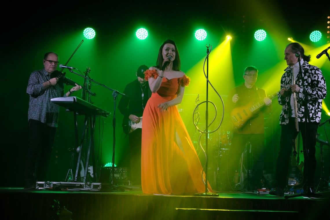 Zespół BRAThANKI wystąpił na zakończenie festiwalu Boże Narodzenie w Sztuce Zespół BRAThANKI wystąpił na zakończenie festiwalu Boże Narodzenie w Sztuce