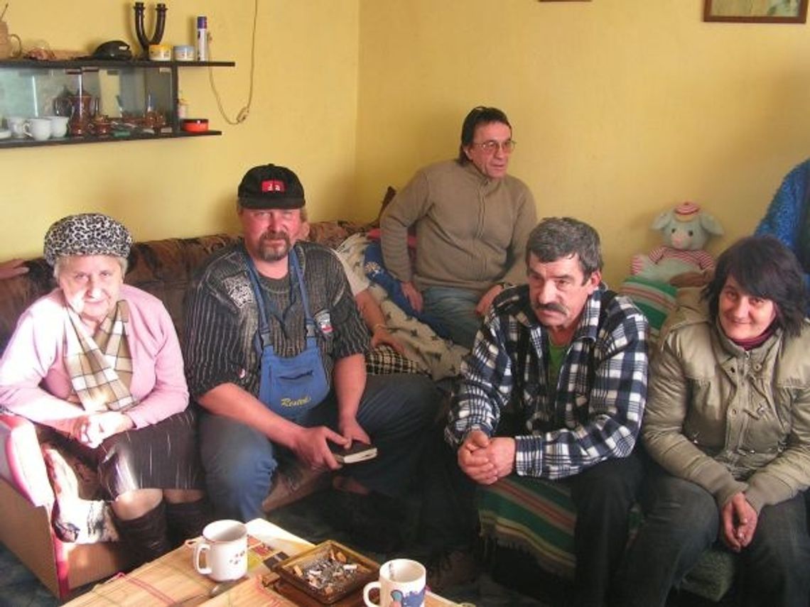 Zima, czyli bezdomni walczą o prąd Zima, czyli bezdomni walczą o prąd