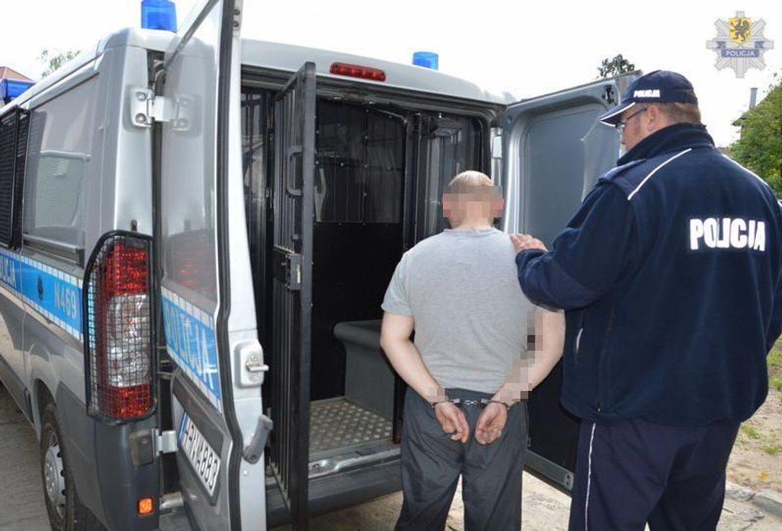 Złapali złodzieja ubrań w Galerii Kociewskiej! Ma 29 lat Złapali złodzieja ubrań w Galerii Kociewskiej! Ma 29 lat