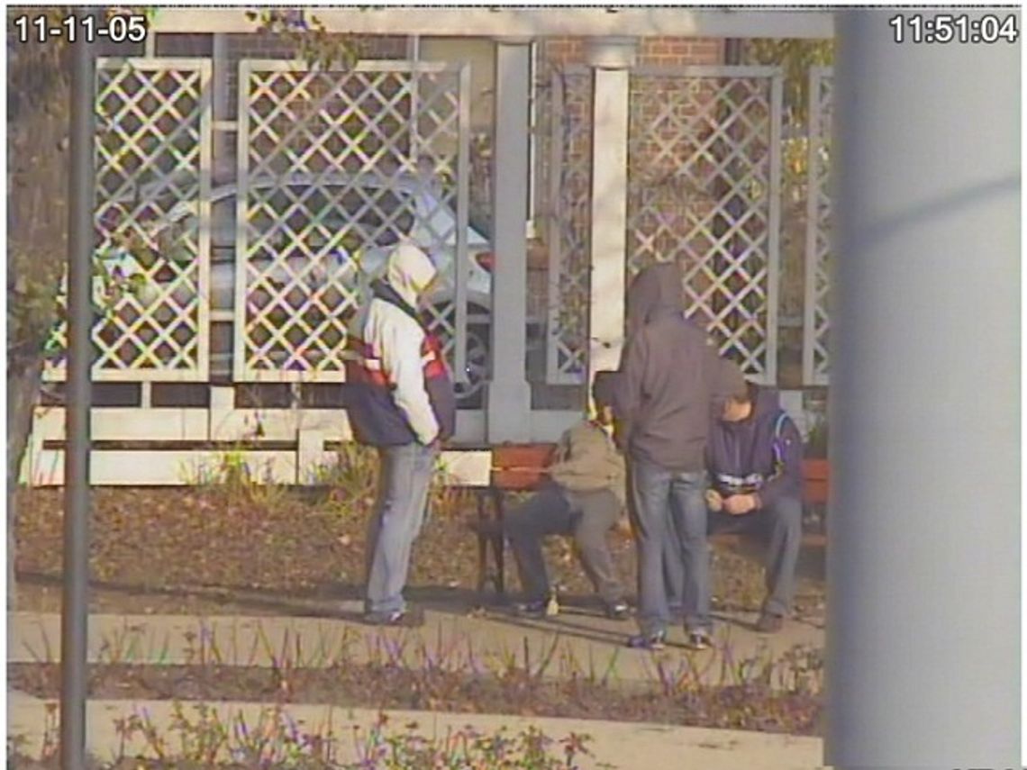 Złapani w klatce. Popijali razem a potem okradł kompana