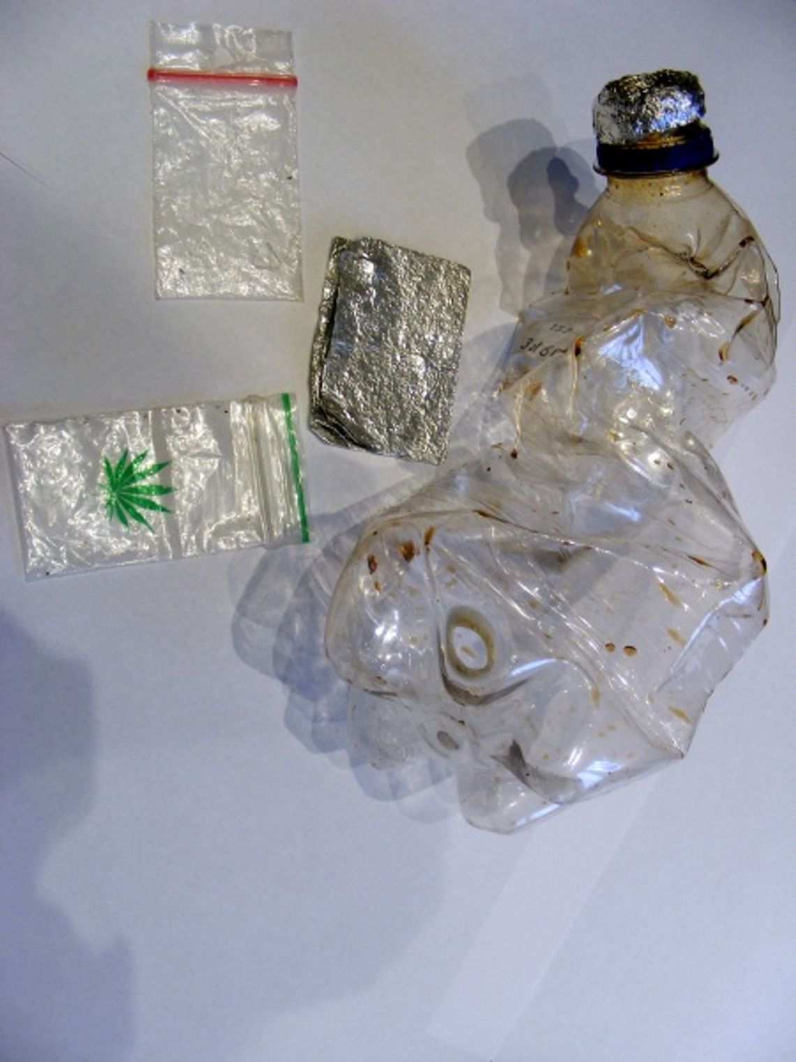 Złodziej palił marihuanę Złodziej palił marihuanę