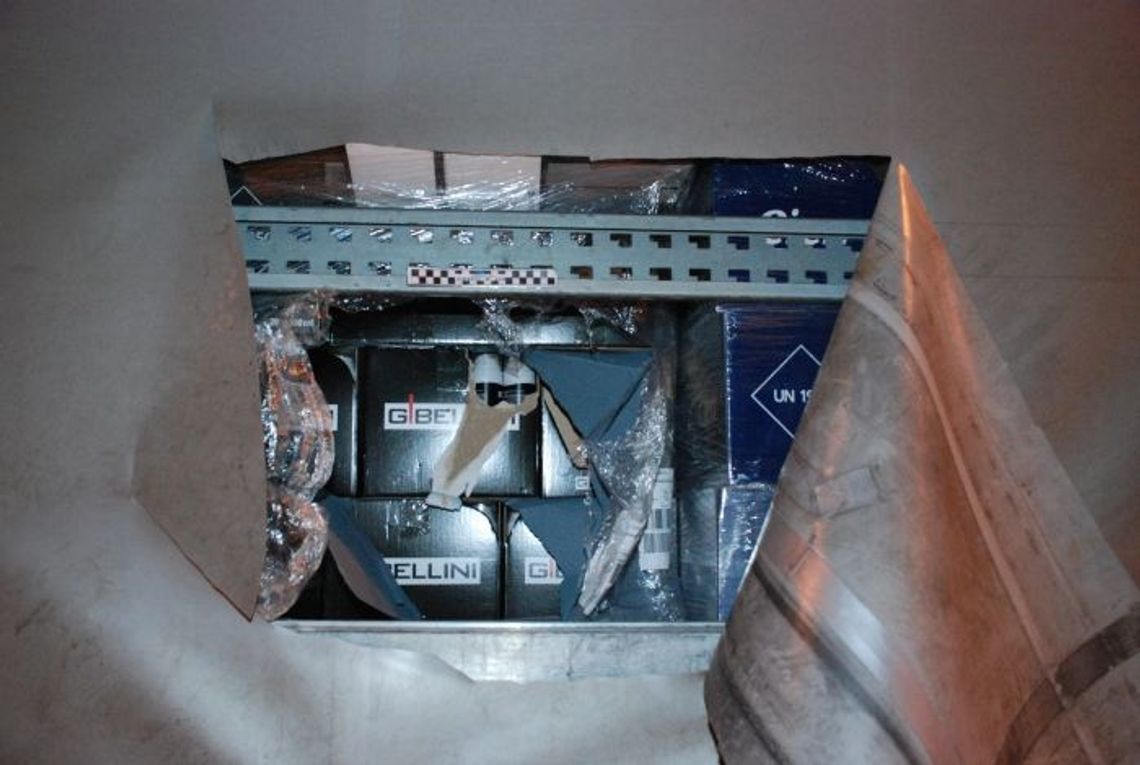 Złodzieje pianek do golenia za kratkami Złodzieje pianek do golenia za kratkami