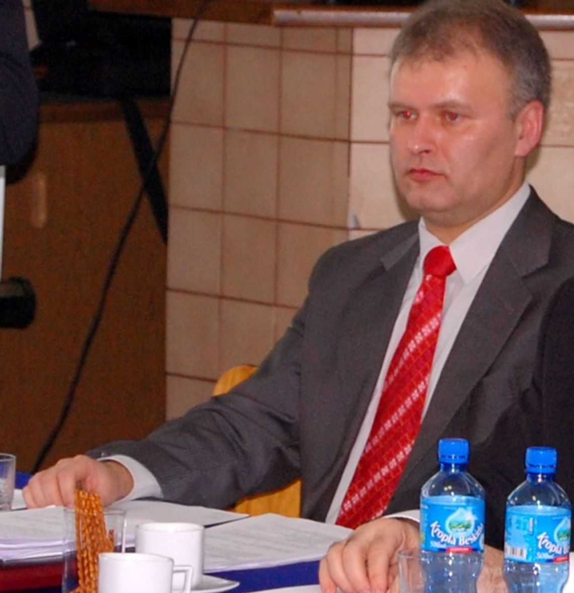 Zmiana barw przed wyborami samorządowymi. Konflikt ze szpitalem w tle. Starosta - "po prostu odszedł" Zmiana barw przed wyborami samorządowymi. Konflikt ze szpitalem w tle. Starosta - "po prostu odszedł"