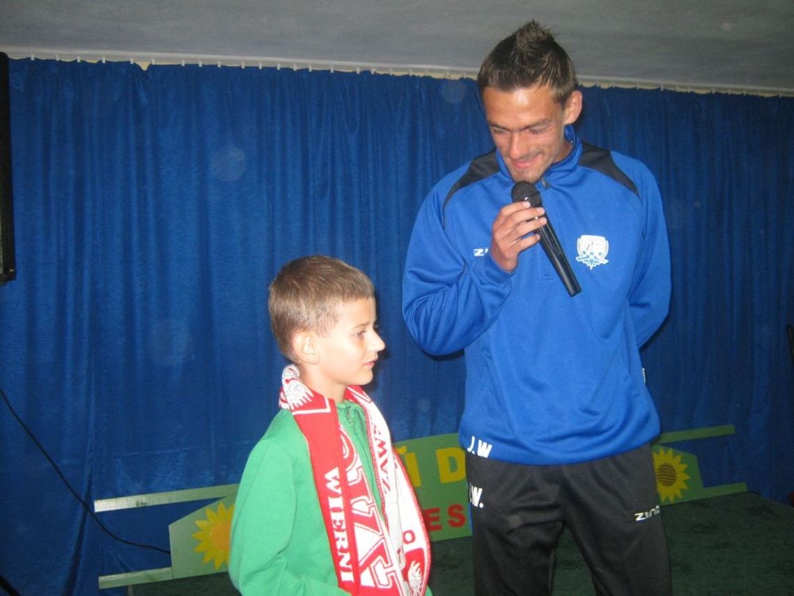 Zobacz FOTORELACJE z Dnia Dziecka. Przedszkole przygotowane na Euro 2012 Zobacz FOTORELACJE z Dnia Dziecka. Przedszkole przygotowane na Euro 2012