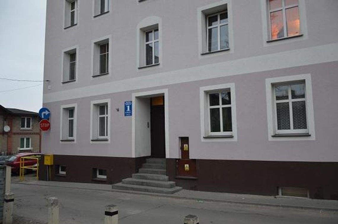 „Zostałem bezpodstawnie oskarżony”. Narasta sąsiedzki konflikt w kamienicy w centrum miasta