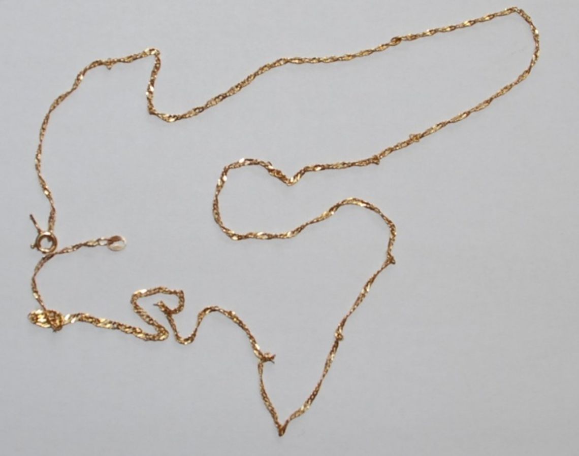 Zrywał naszyjnki Zrywał naszyjnki