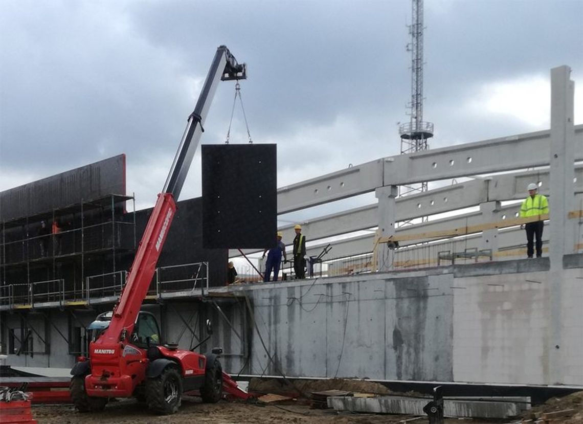 Ładowarka teleskopowa Manitou wynajem, serwis, sprzedaż ładowarki teleskopowe