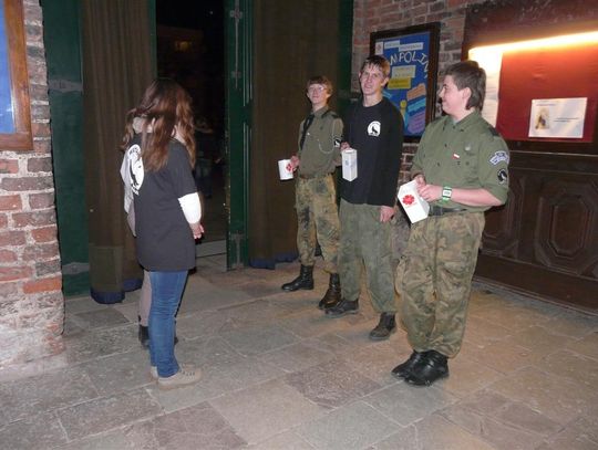 „Bo przyjaciele po to są”