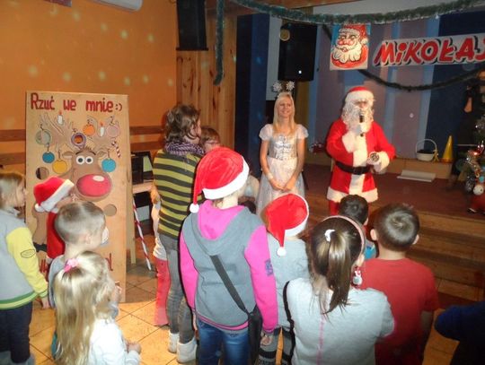 Mikołajkowa zabawa dla dzieci w Spółdzielczym Domu Kultury
