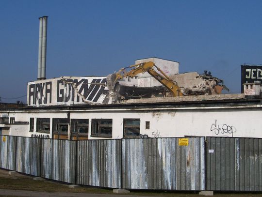 Rozbierają masarnię