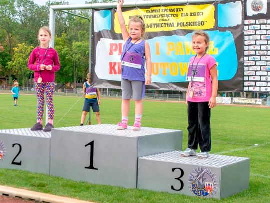 Biegali z okazji lotniczego święta