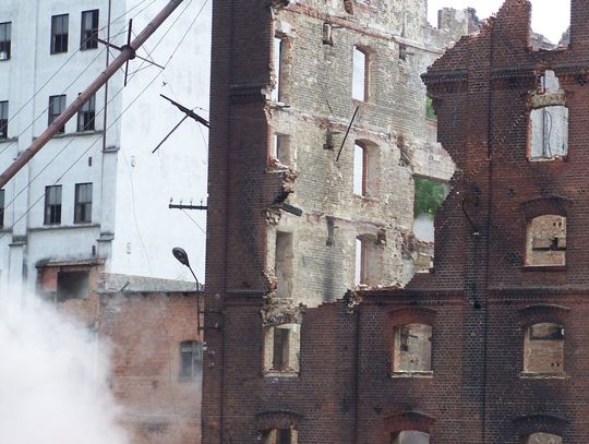 Runęły mury młynów